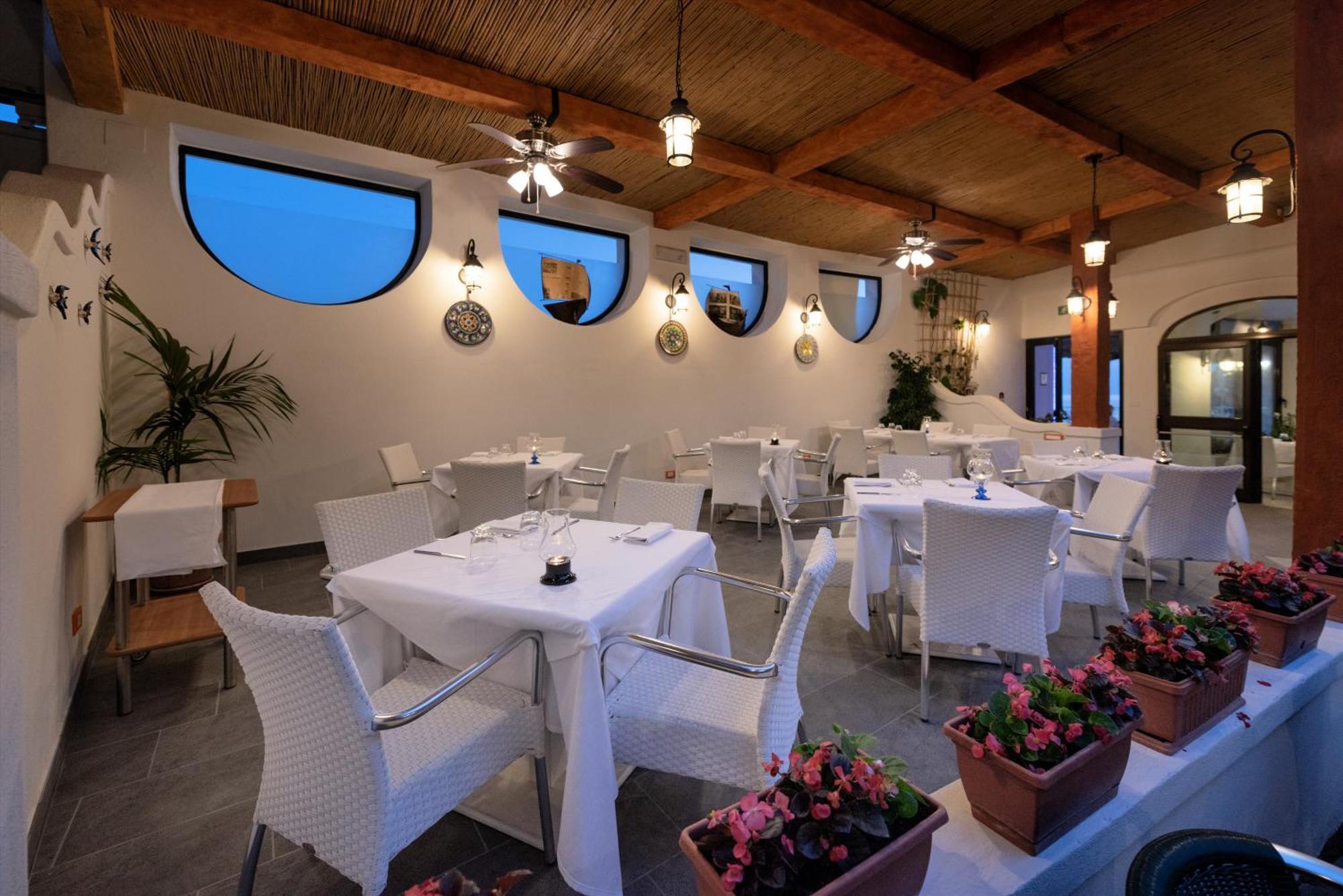 Hotel Villa Sirena Sant'Angelo  Exterior photo