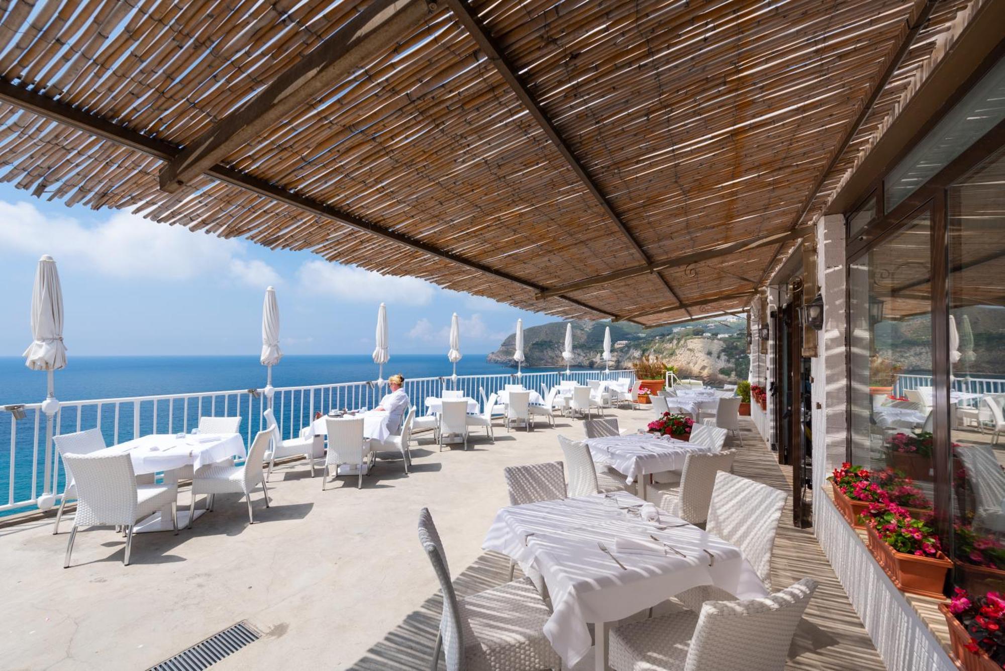 Hotel Villa Sirena Sant'Angelo  Exterior photo